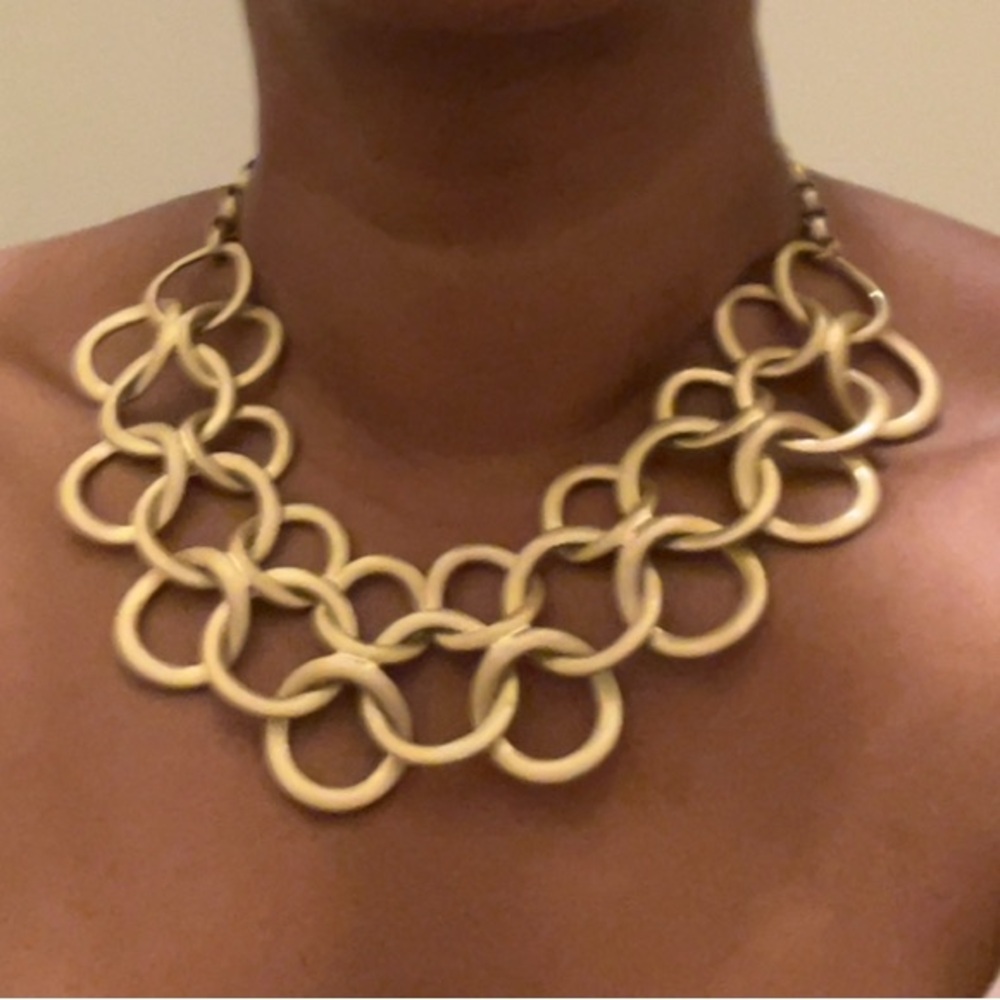 Elegant Gold Chain Necklace